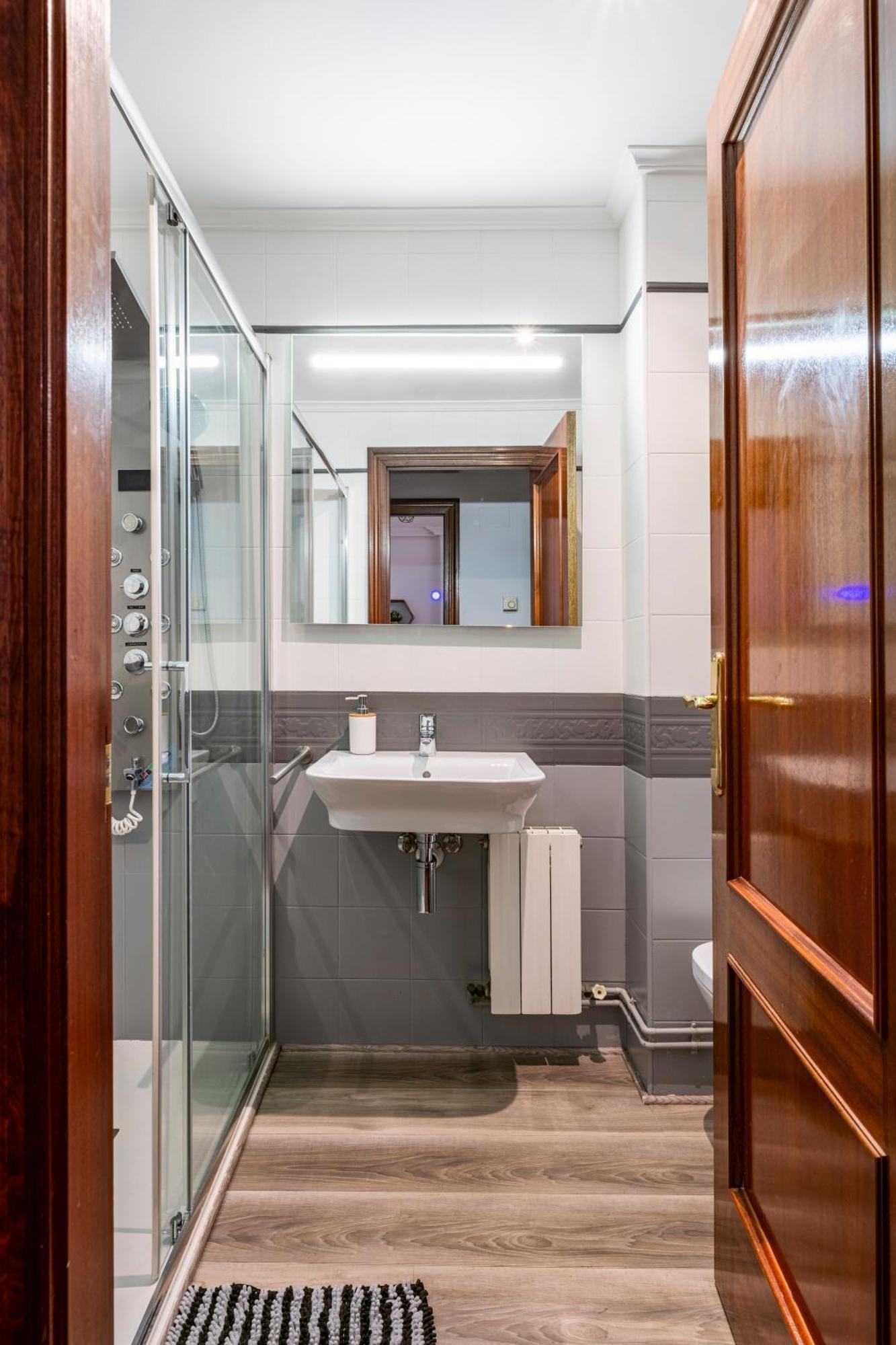 Exclusivo "Gran Bilbao" Suite Deluxe Parking Opcional Santurtzi 外观 照片